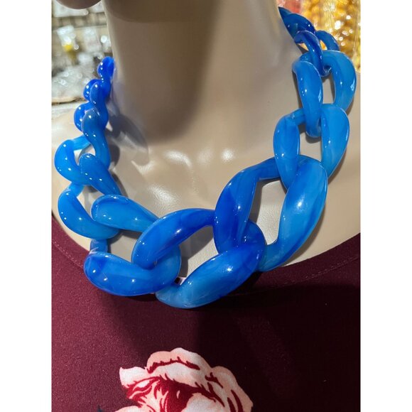 Acrylic necklace , chunky blue large link chain big acrylic chain necklace - Picture 5 of 10
